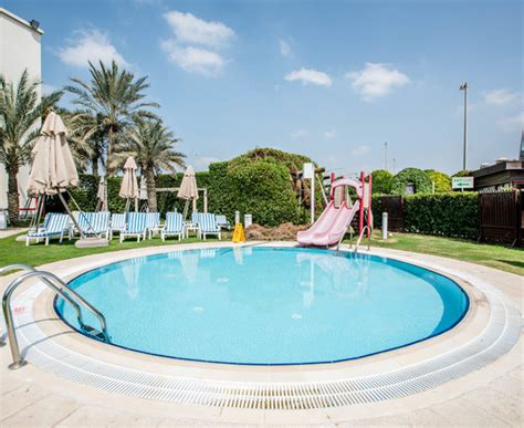one to one hotel - the village abu dhabi|The best hotels in Abu Dhabi with private pools .